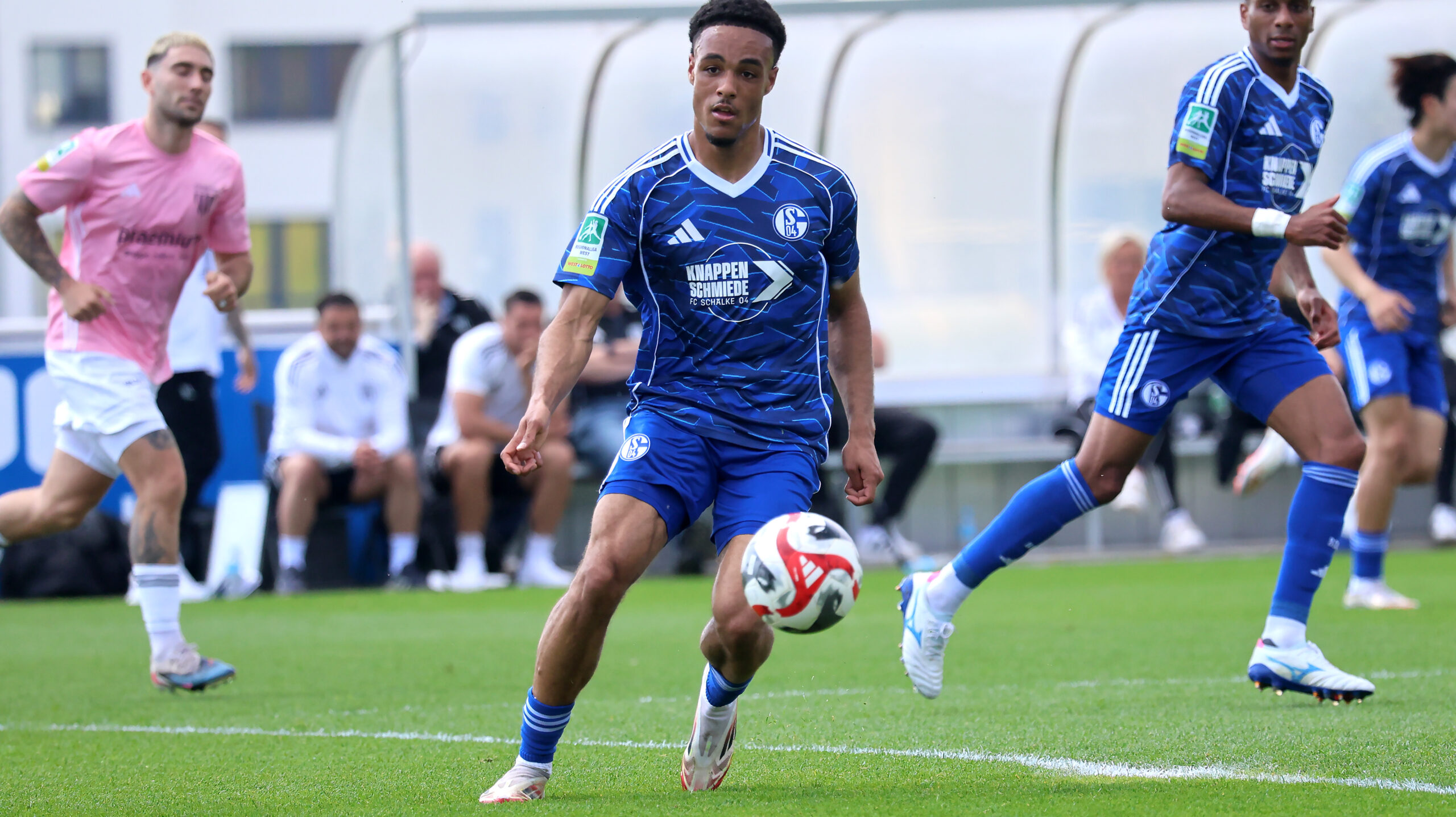 U23 Fußball Regionaliga Spiel zwischen FC Schalke 04 und 1. FC Bocholt im Parkstadion in Gelsenkirchen
