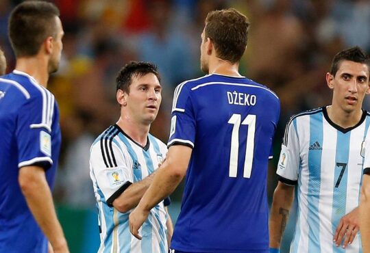 Edin Dzeko und Lionel Messi
