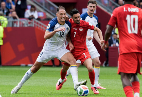 Nikola Katic und Stephen Eustaquio