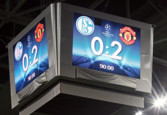 Videowürfel Veltins-Arena Manchester United Champions League