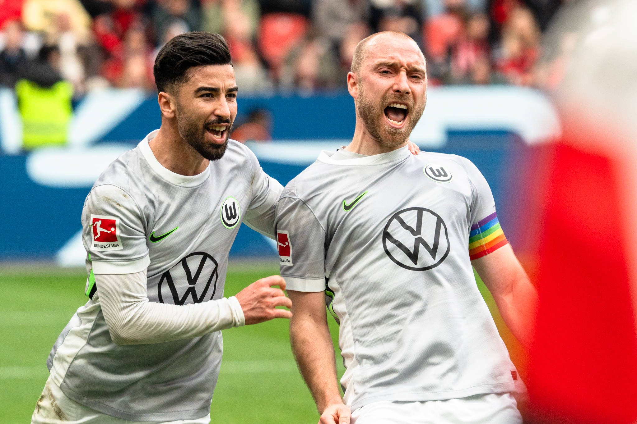 Mohamed Amoura und Christian Eriksen