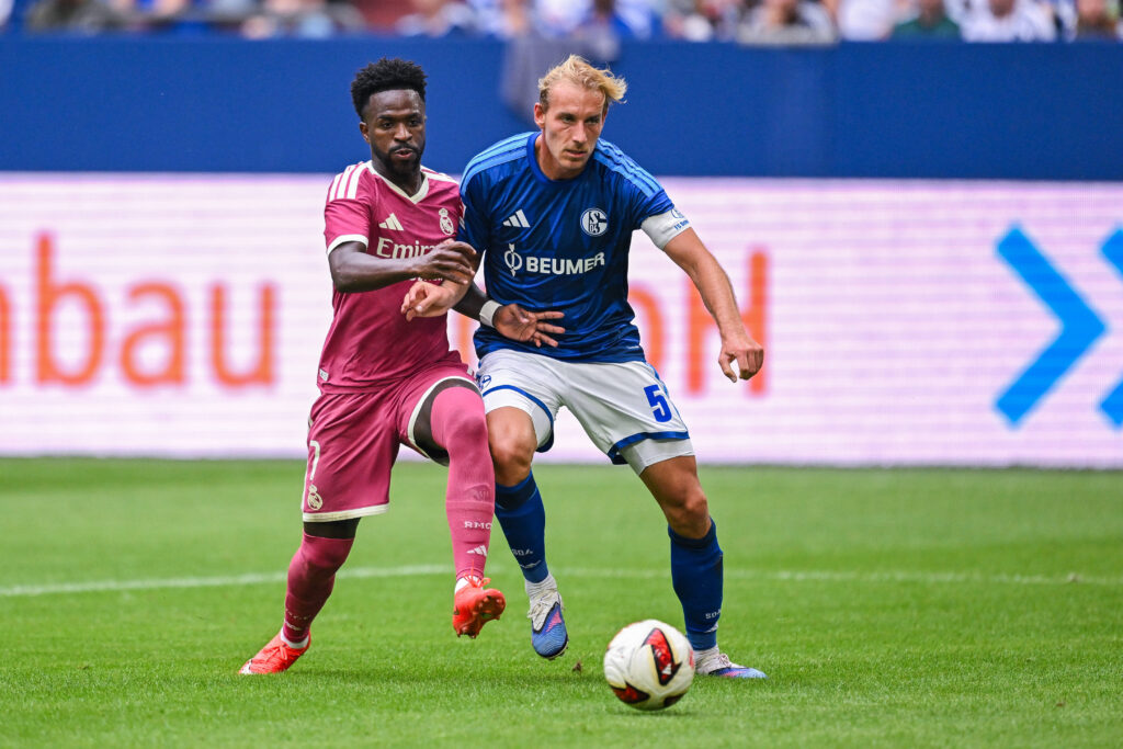 Vinicius Junior und Timo Becker