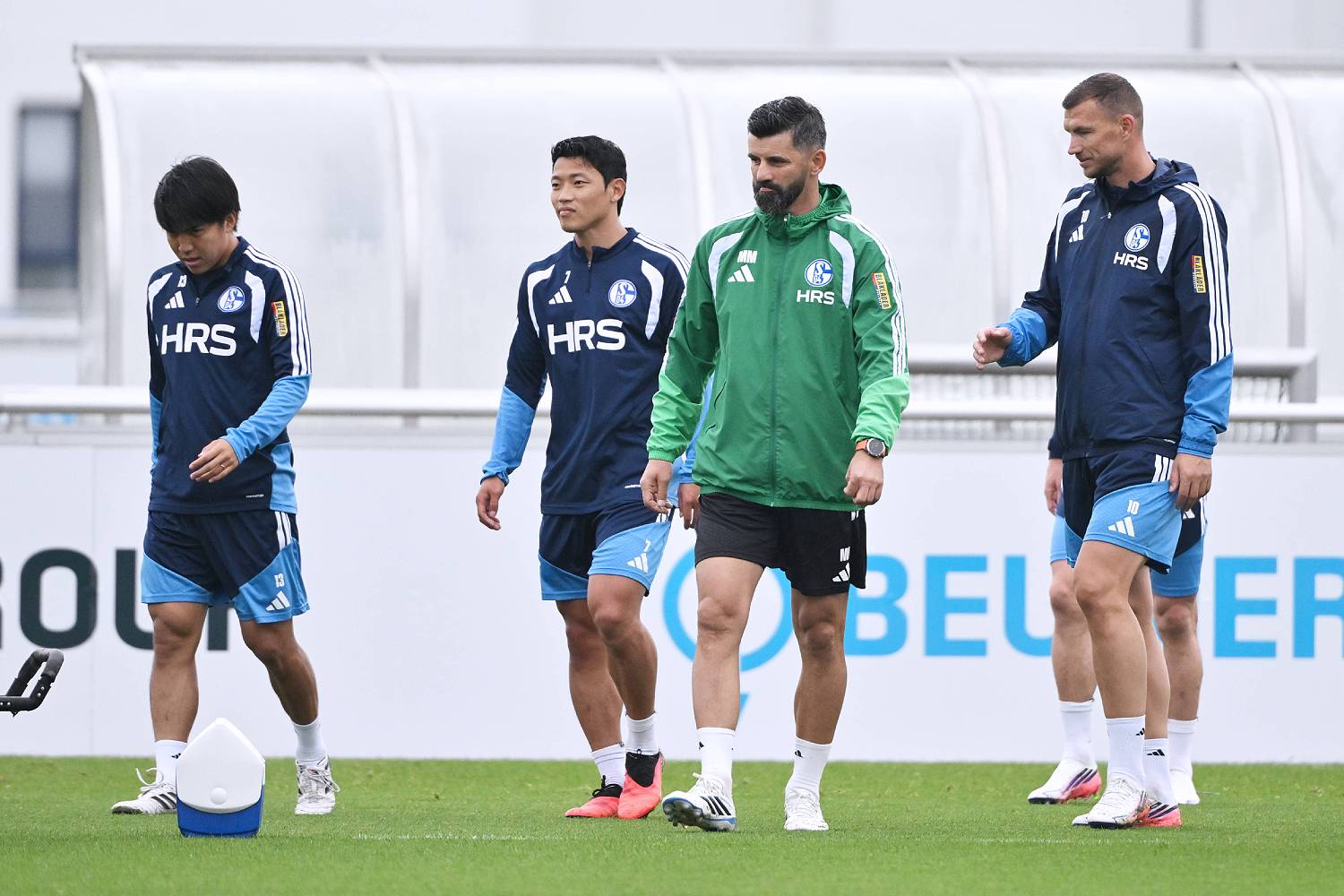 Hwang und Tanaka