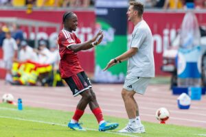 Mohamed Ali Zoma und Miroslav Klose