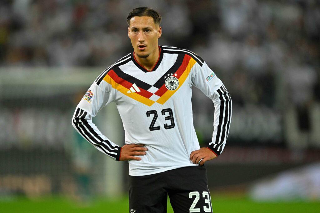 Younes Ebnoutalib
