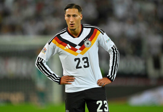 Younes Ebnoutalib